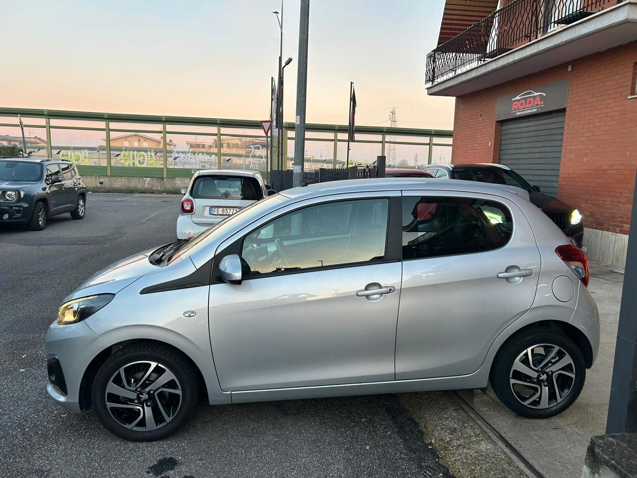 Peugeot 108 VTi 72 S&S 5 porte Allure