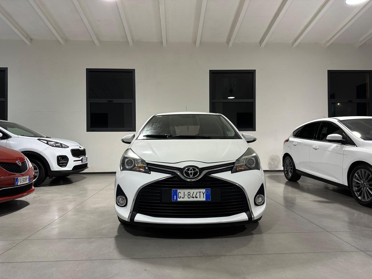 Toyota Yaris 1.0 5 porte Lounge