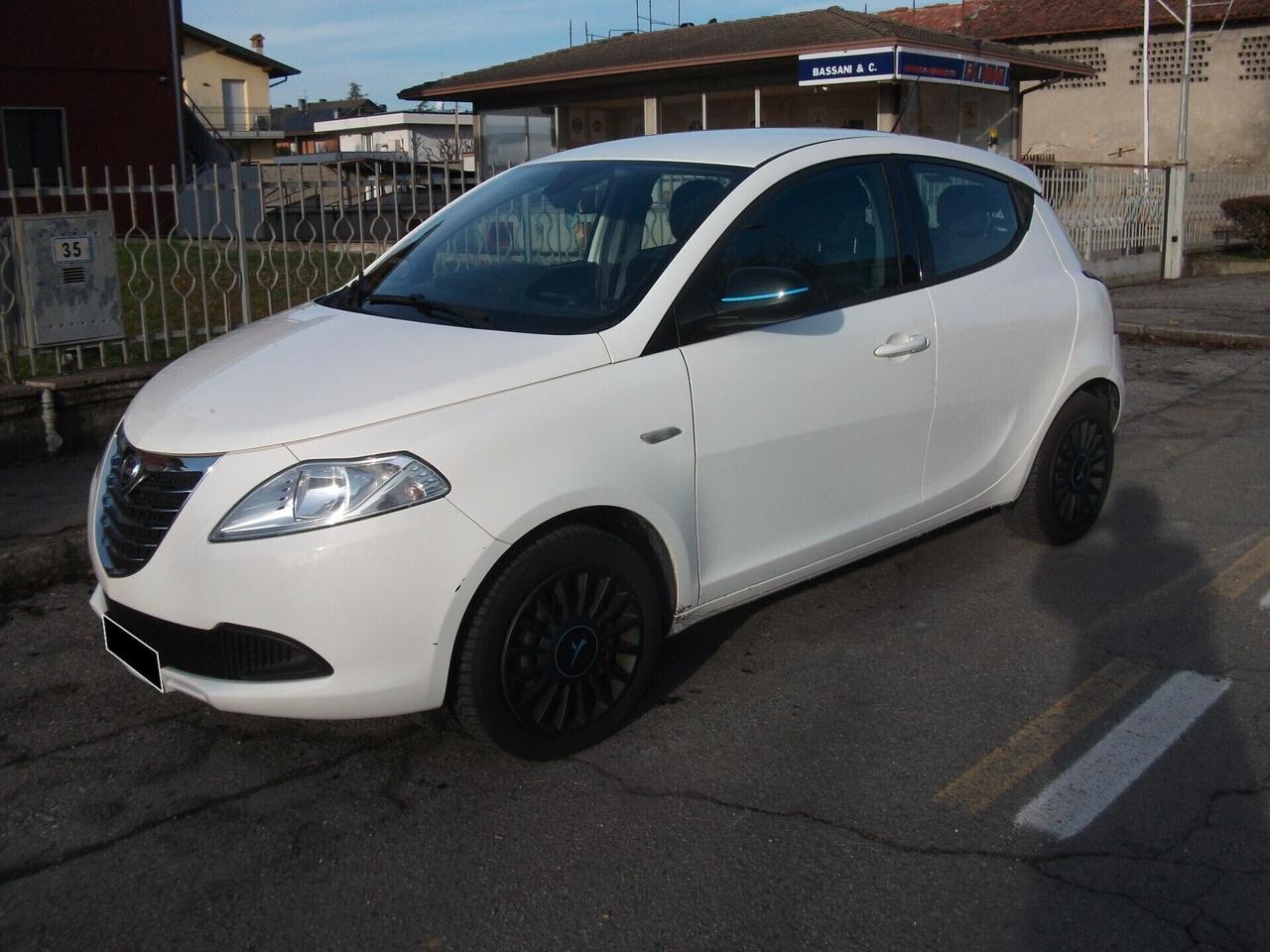 Lancia Ypsilon 1.2 69 CV 5 porte GPL Ecochic Elefantino