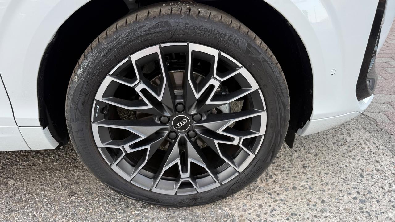 Audi Q3 SPB TFSI 150 kW S tronic quattro Line edition