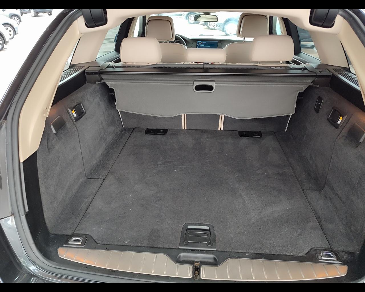 BMW Serie 5 (F10/11) - 525d xDrive Touring Business