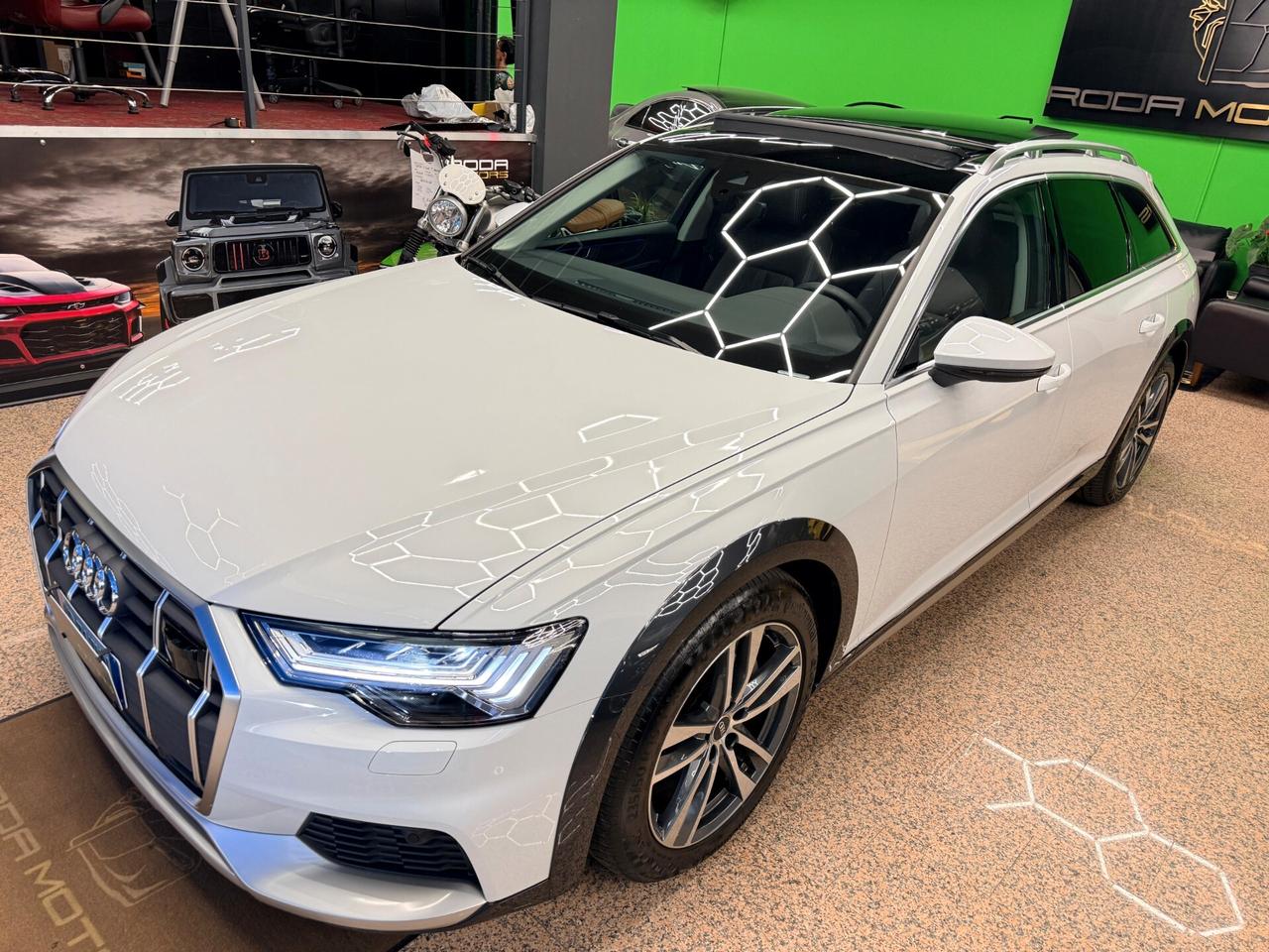 Audi A6 allroad 45 TDI 3.0 quattro S tronic Business Advanced