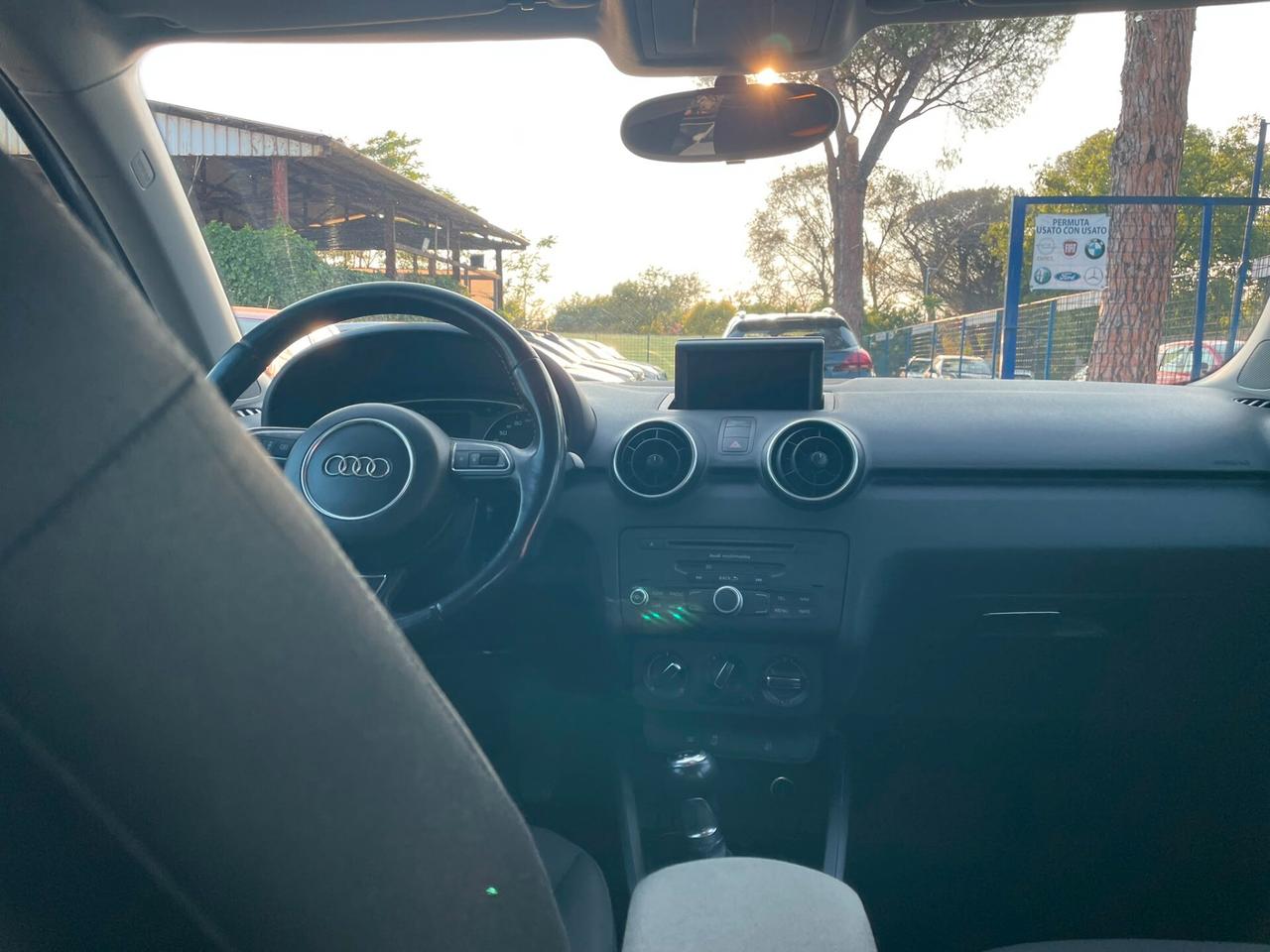 Audi A1 1.6 TDI S line edition plus