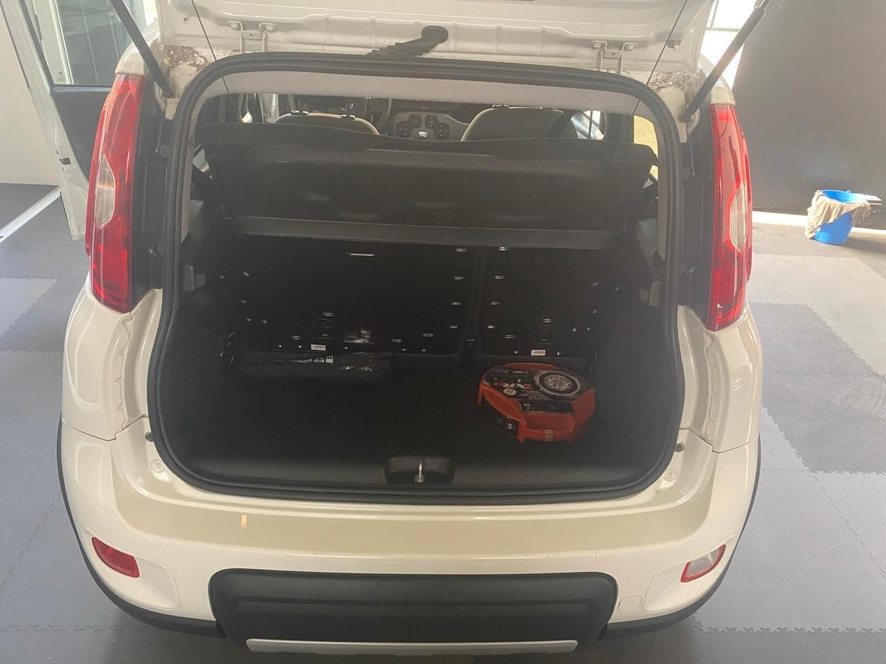 Fiat Panda 1.0 70 cv Hybrid City Life - 1 PROP. - OK NEOP. - GARANZIA 12 MESI