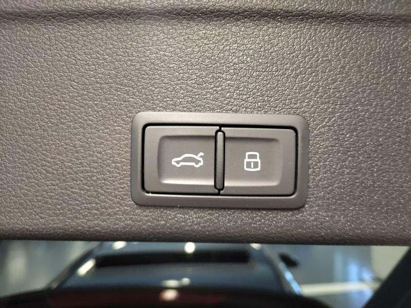 Audi A4 A4 Avant 40 TDI quattro S tronic S line edition