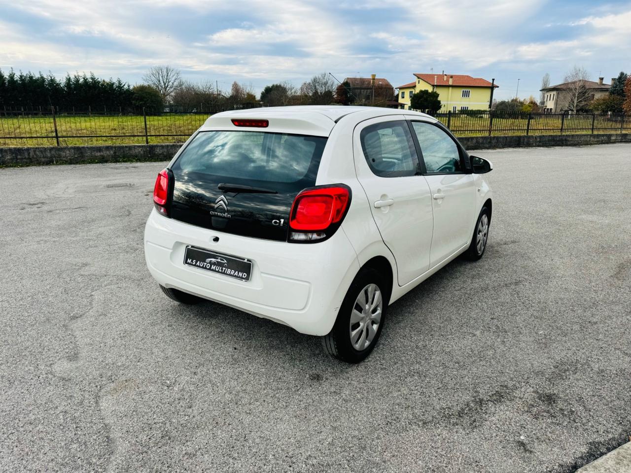 Citroen C1 1.0 benzina 2016 neo patentati garanzia 12 mesi