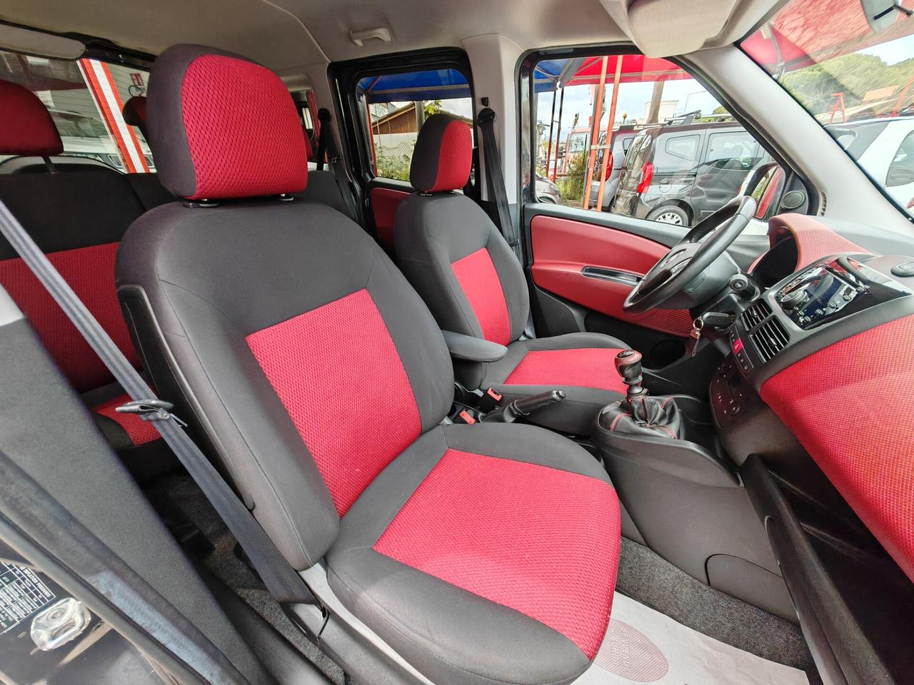 Fiat Doblo 1,6 diesel 11/2015 Cv105