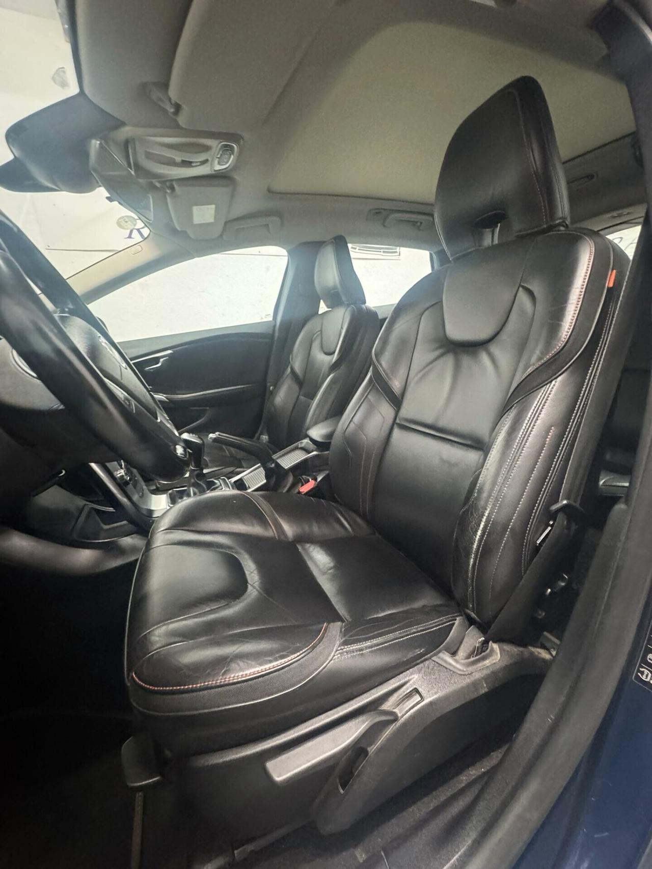 Volvo V40 D2 1.6 Summum