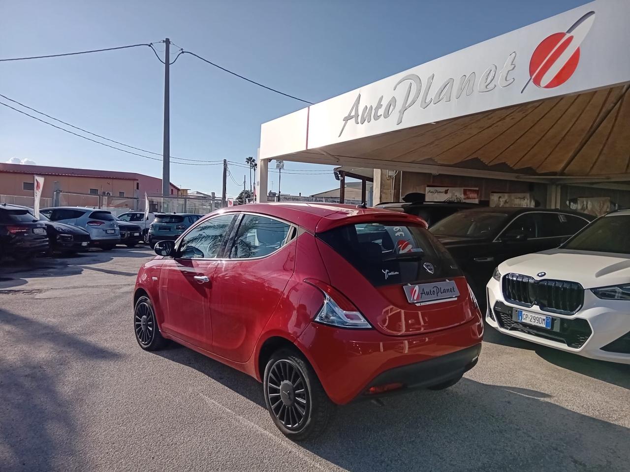 Lancia Ypsilon 1.0 FireFly 5 porte S&S Hybrid Ecochic A. Ferretti