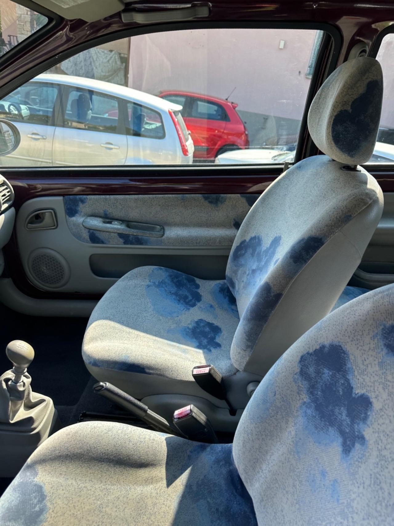 Renault TWINGO 1.2i NEOPAT KMCERT