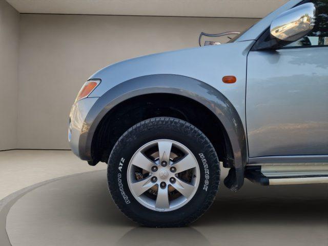 MITSUBISHI L200 2.5 DI-D/136CV Double Cab Invite