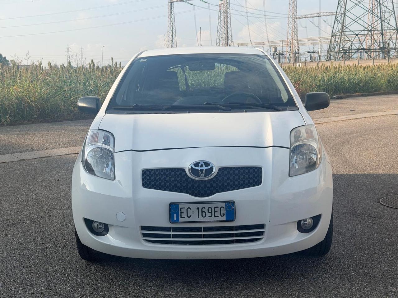 Toyota Yaris 1.0 5 porte Sol GPL