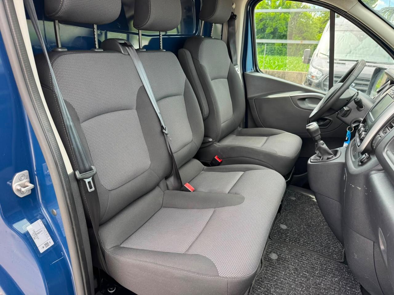 Renault Trafic T29 2.0 dCi 120CV PC-TN Furgone Ice