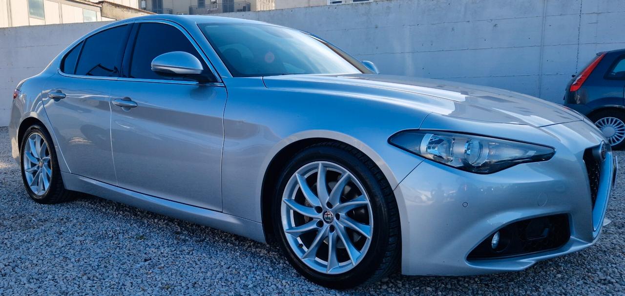 Alfa Romeo Giulia 2.2 Turbodiesel 180 CV AT8 Super