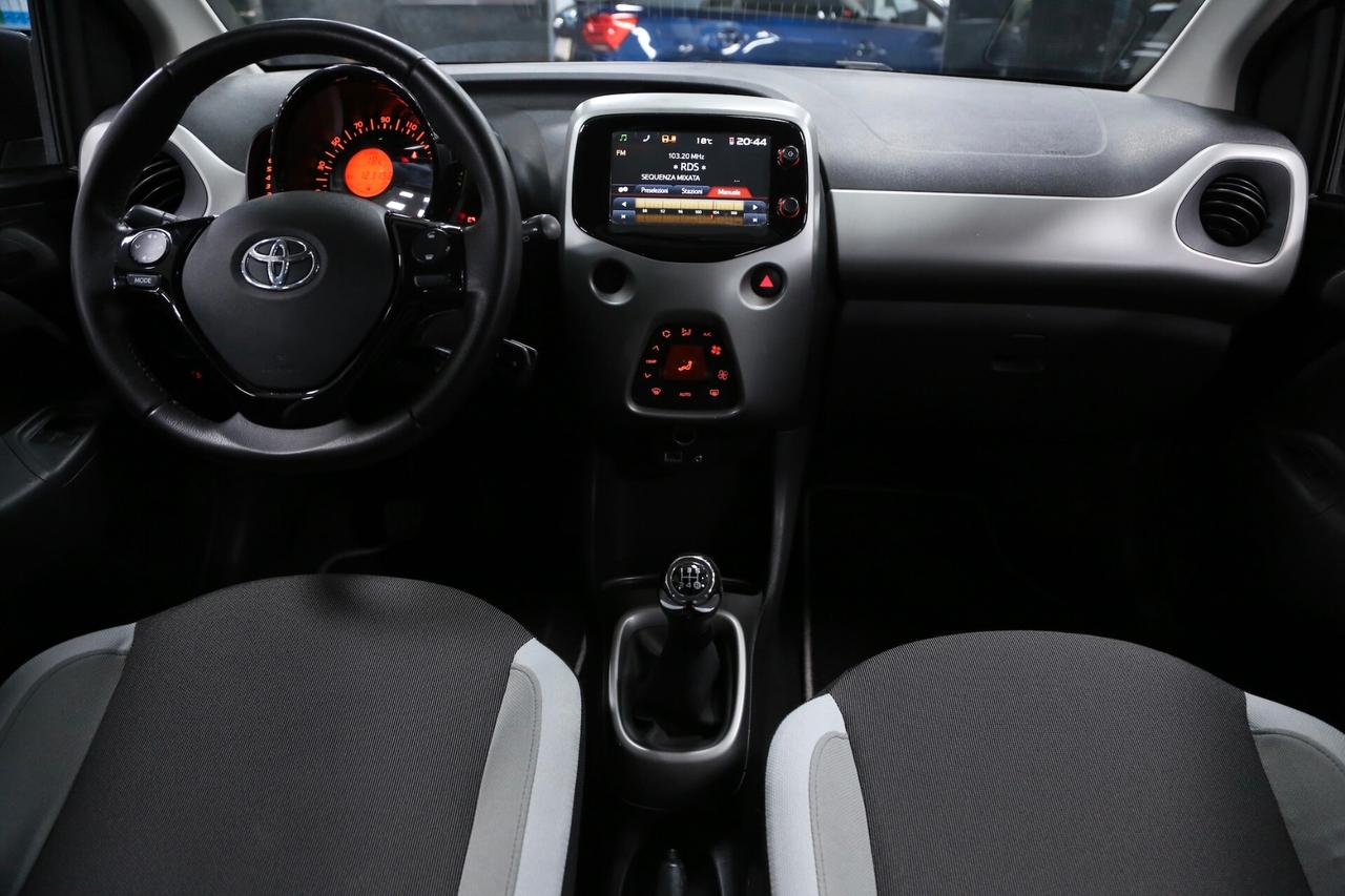 Toyota Aygo 1.0 VVT-i 69 cv x-play
