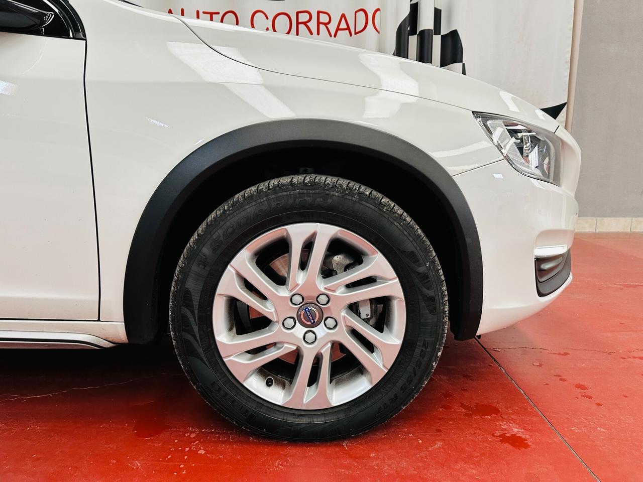 Volvo V60 Cross Country D3 Geartronic Pro MY18