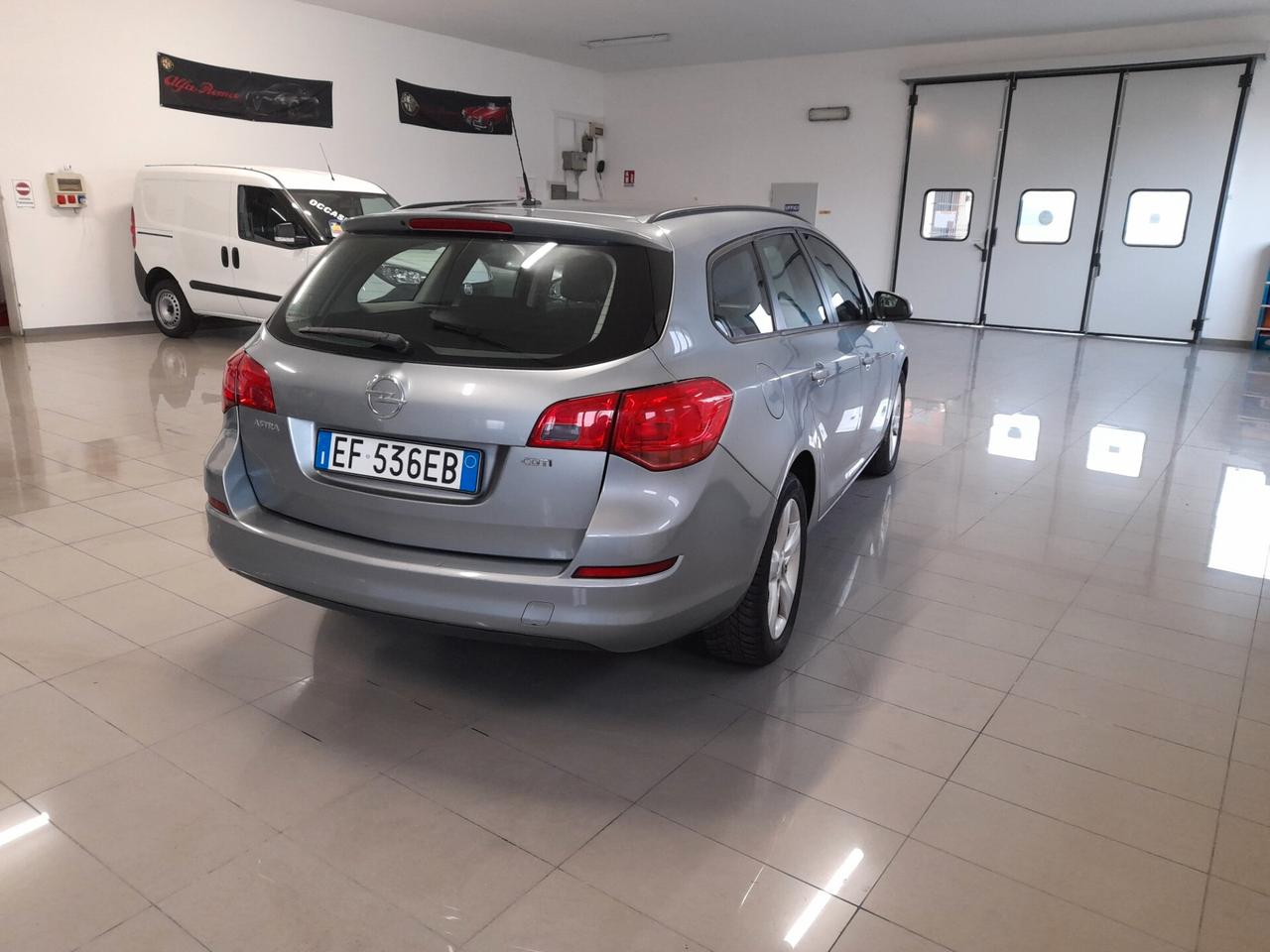 Opel Astra 1.7 CDTI 110CV Station Wagon Cosmo