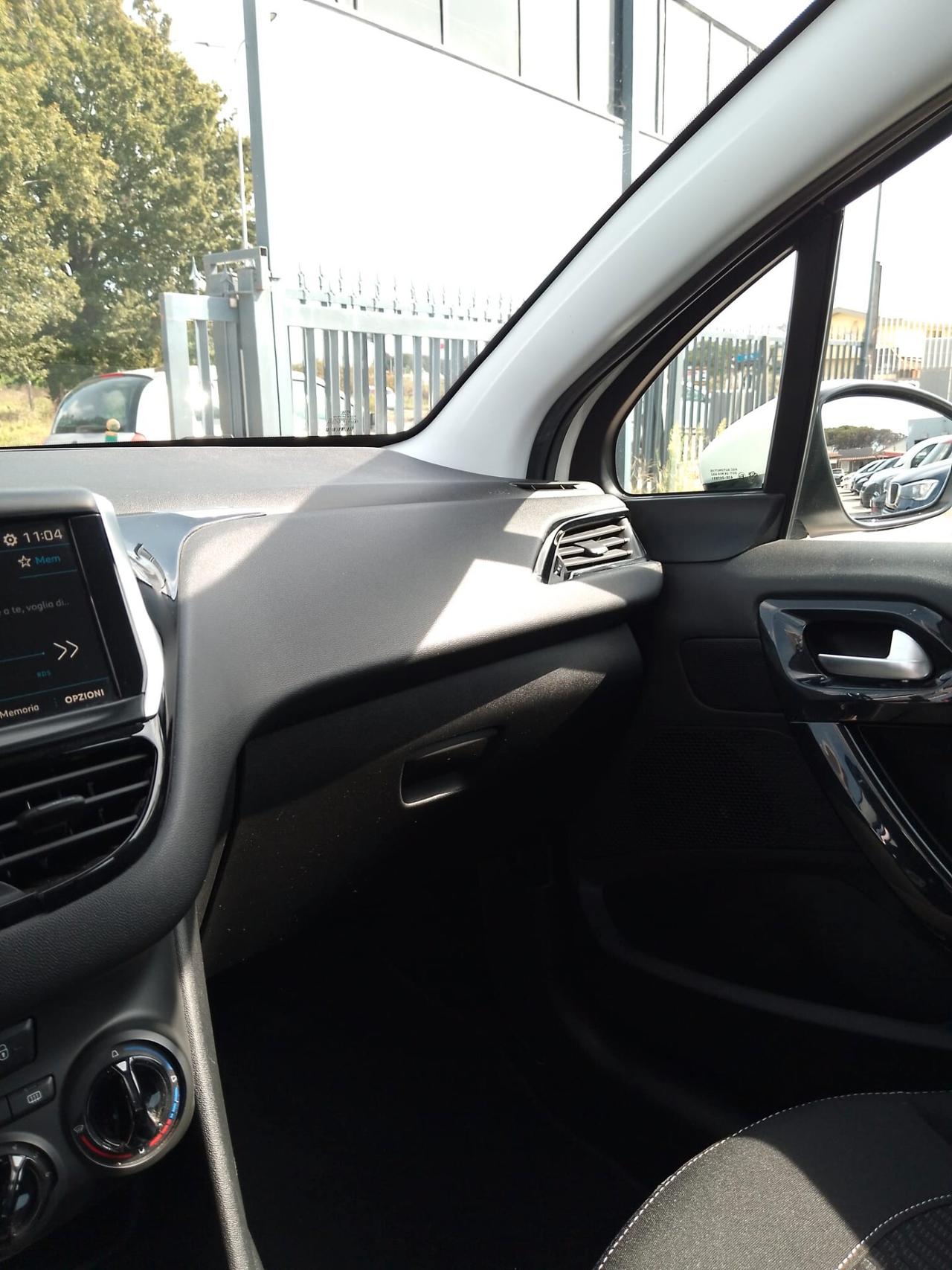 Peugeot 208 BlueHDi 100 5 porte Allure