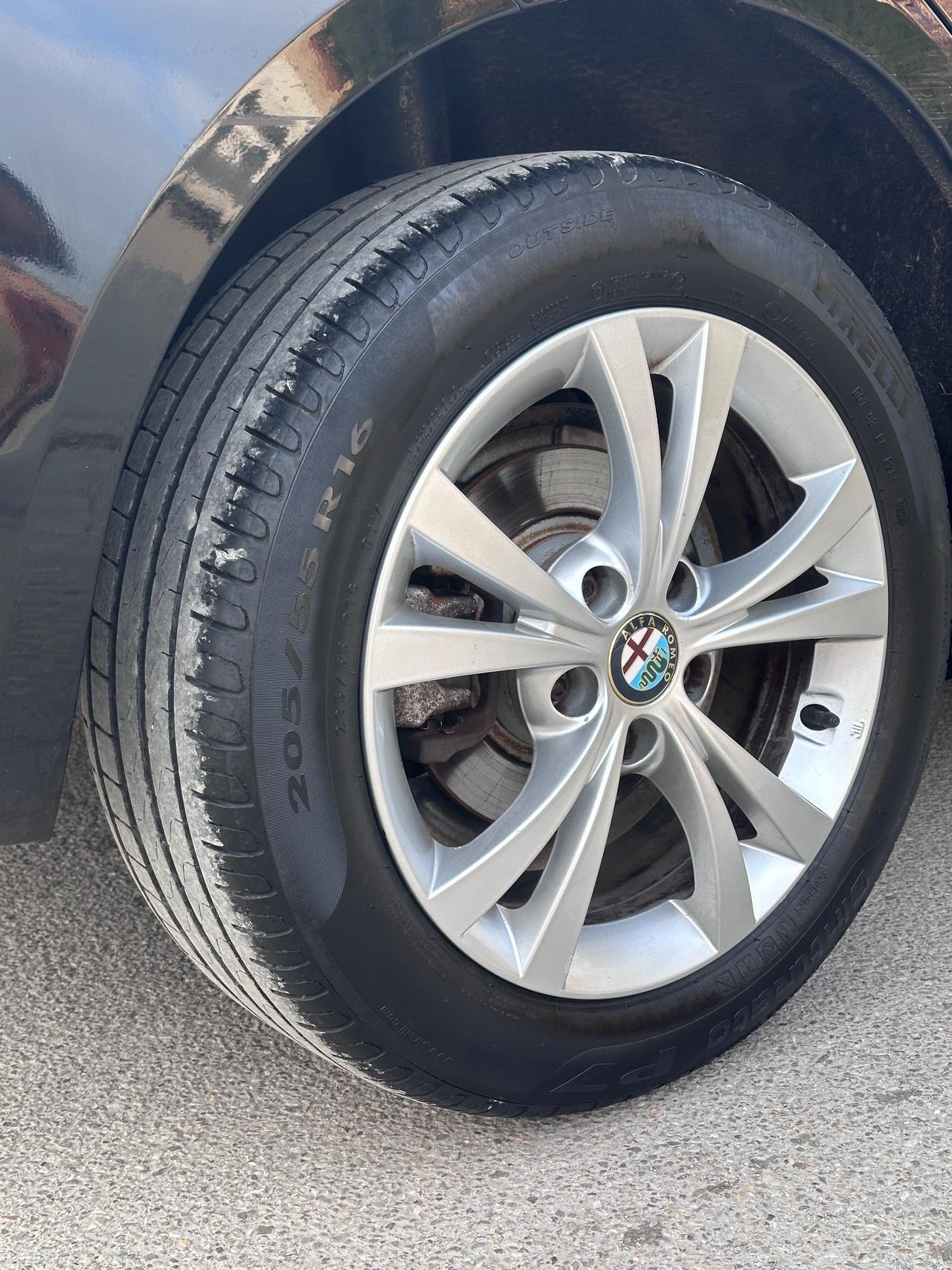 Alfa Romeo Giulietta 1.6 JTDm-2 105 CV Exclusive