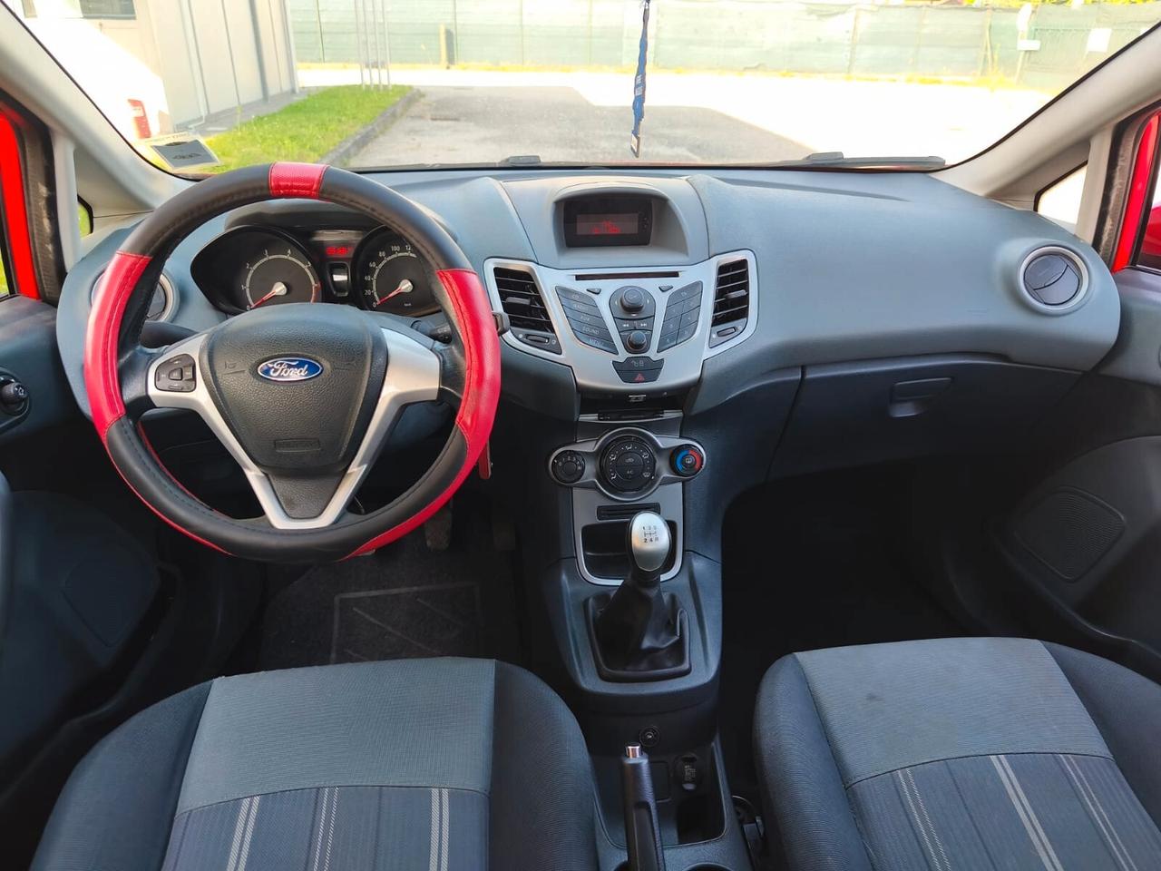 Ford Fiesta 1.4 Titanium Bz-GPL