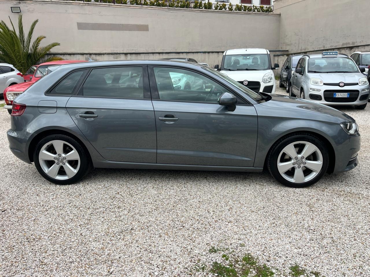 Audi A3 SPB 1.6 TDI 105 CV CR Ambition