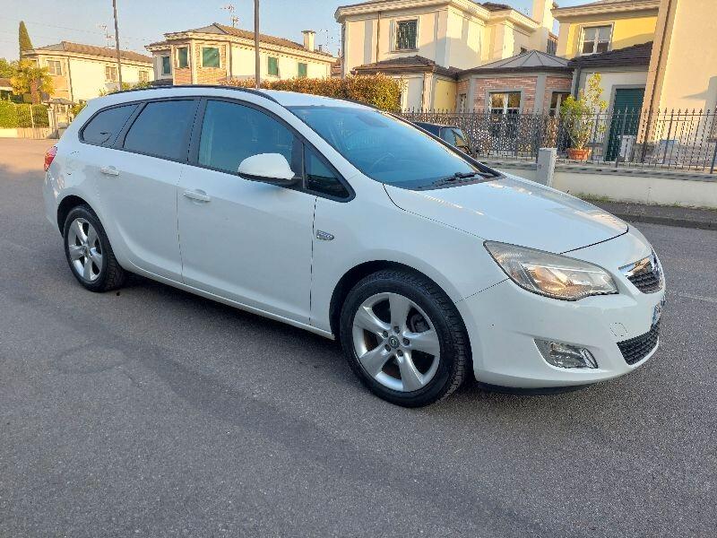 Opel Astra 1.7 CDTI 110CV Sports Tourer Elective frizione Nuova