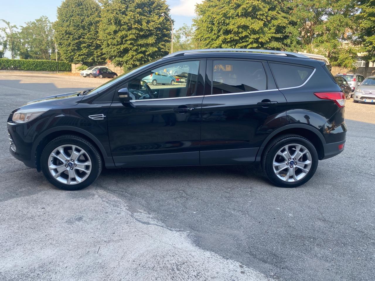 Ford Kuga 2.0 TDCI 163 CV 4WD Powershift Titanium