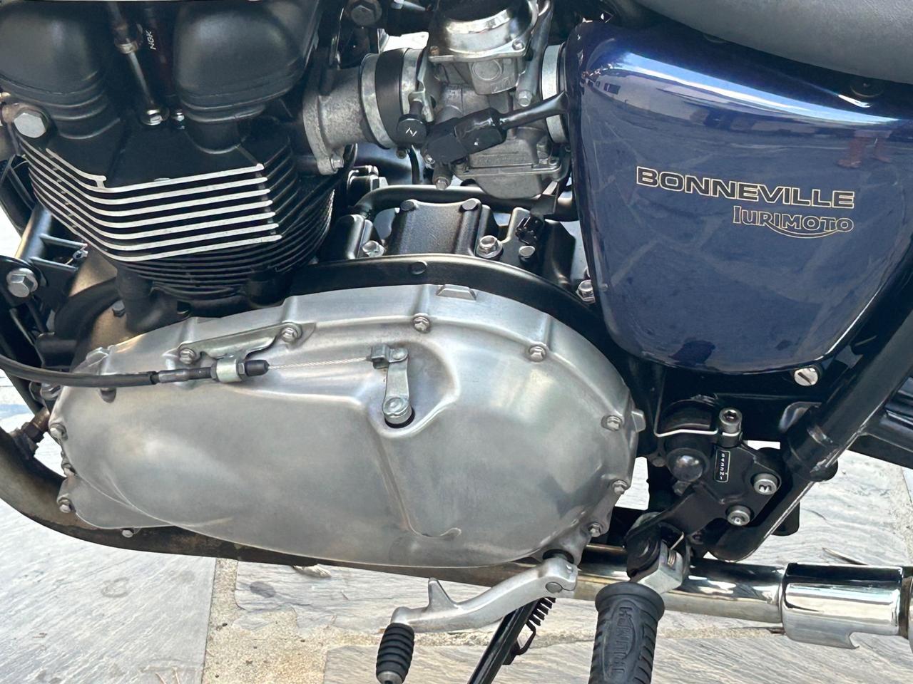 Triumph Bonneville se