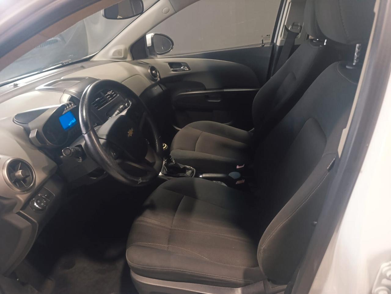 Chevrolet Aveo del 2015 1300 diesel neopatentati