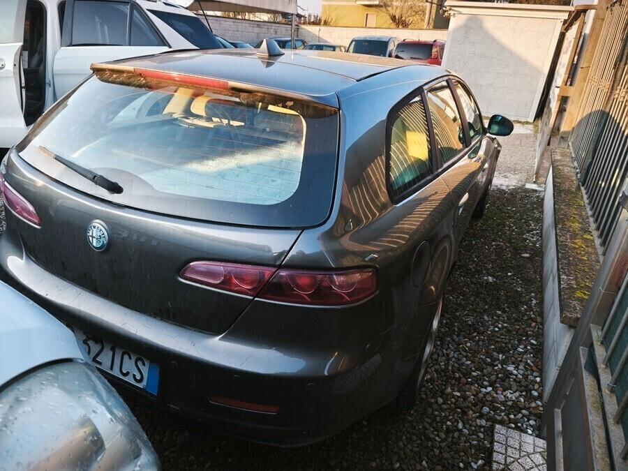 Alfa Romeo 159 2.4 JTDm 20V Distinctive