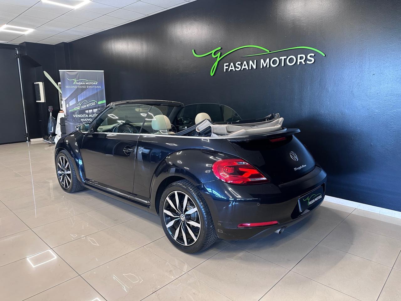 Volkswagen Maggiolino Cabrio 1.6 tdi Design 105cv dsg