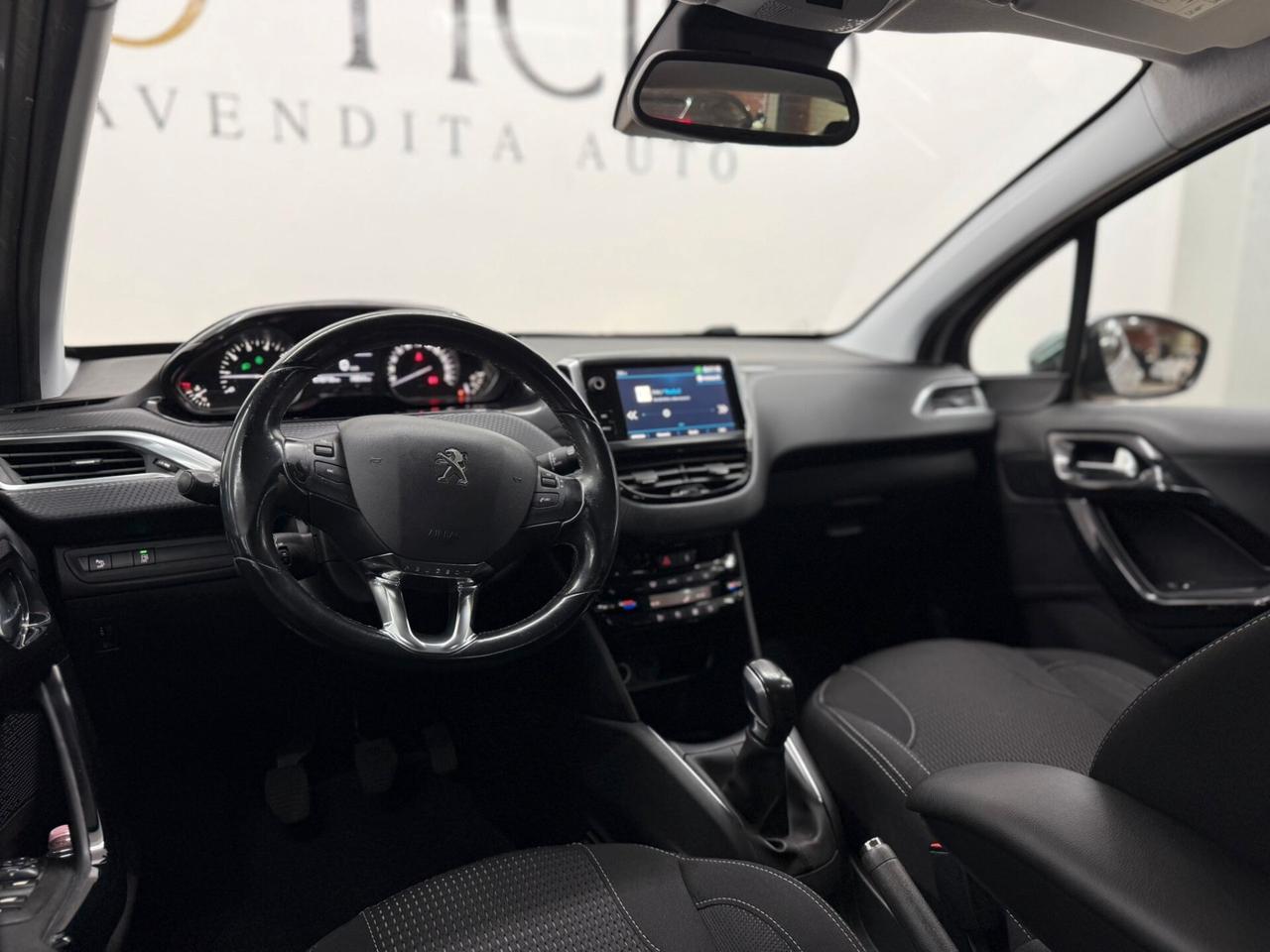 Peugeot 208 1.2 PureTech 82cv 5p. GPL Allure