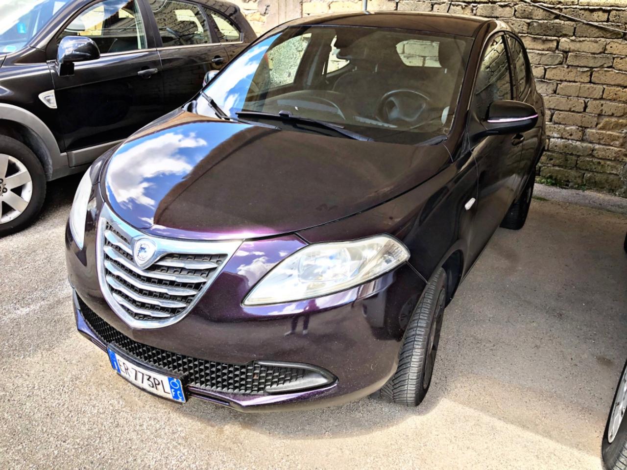 Lancia Ypsilon 0.9 TwinAir 85Metano 2013