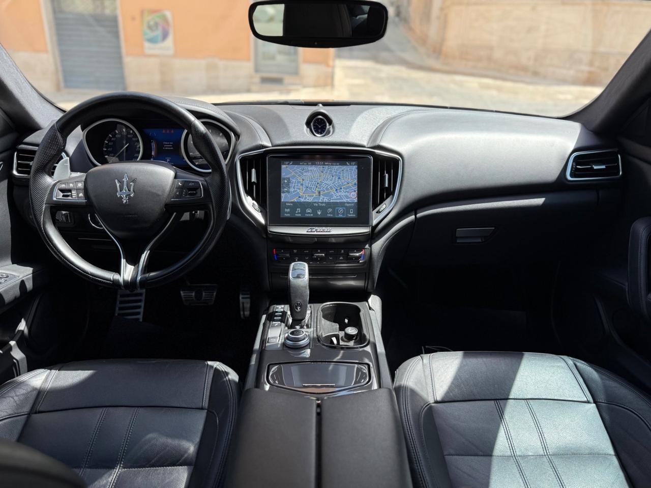 Maserati Ghibli V6 3.0 430 CV SQ4 Gransport 360 HARMAN KARDON