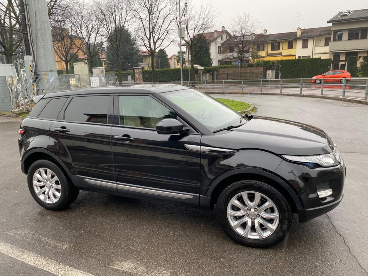 Land Rover Range Rover Evoque Range Rover Evoque 2.2 TD4 5p. Dynamic