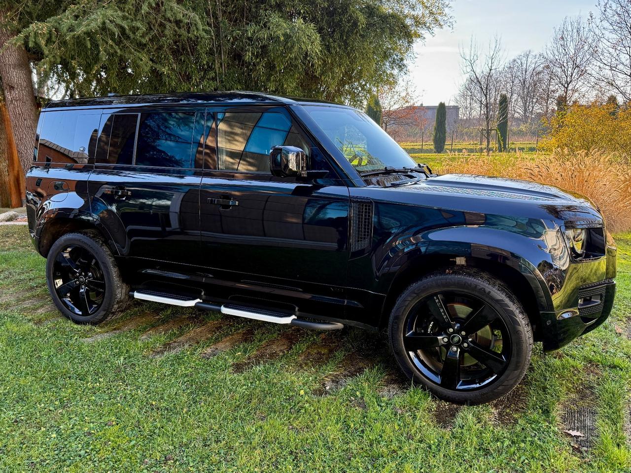 Land Rover Defender 110 5.0 V8 525 CV AWD Auto Carpathian Edition