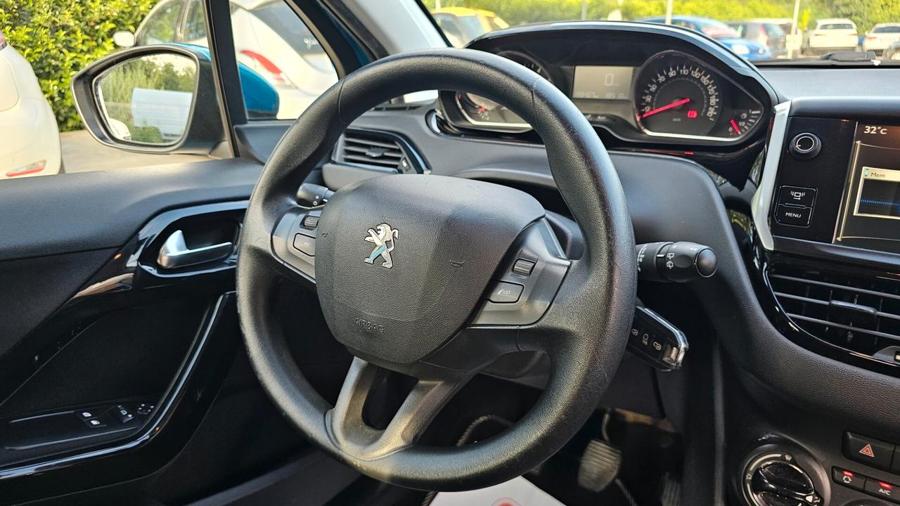 Peugeot 208 1.2 VTi 82 CV 5 porte Allure