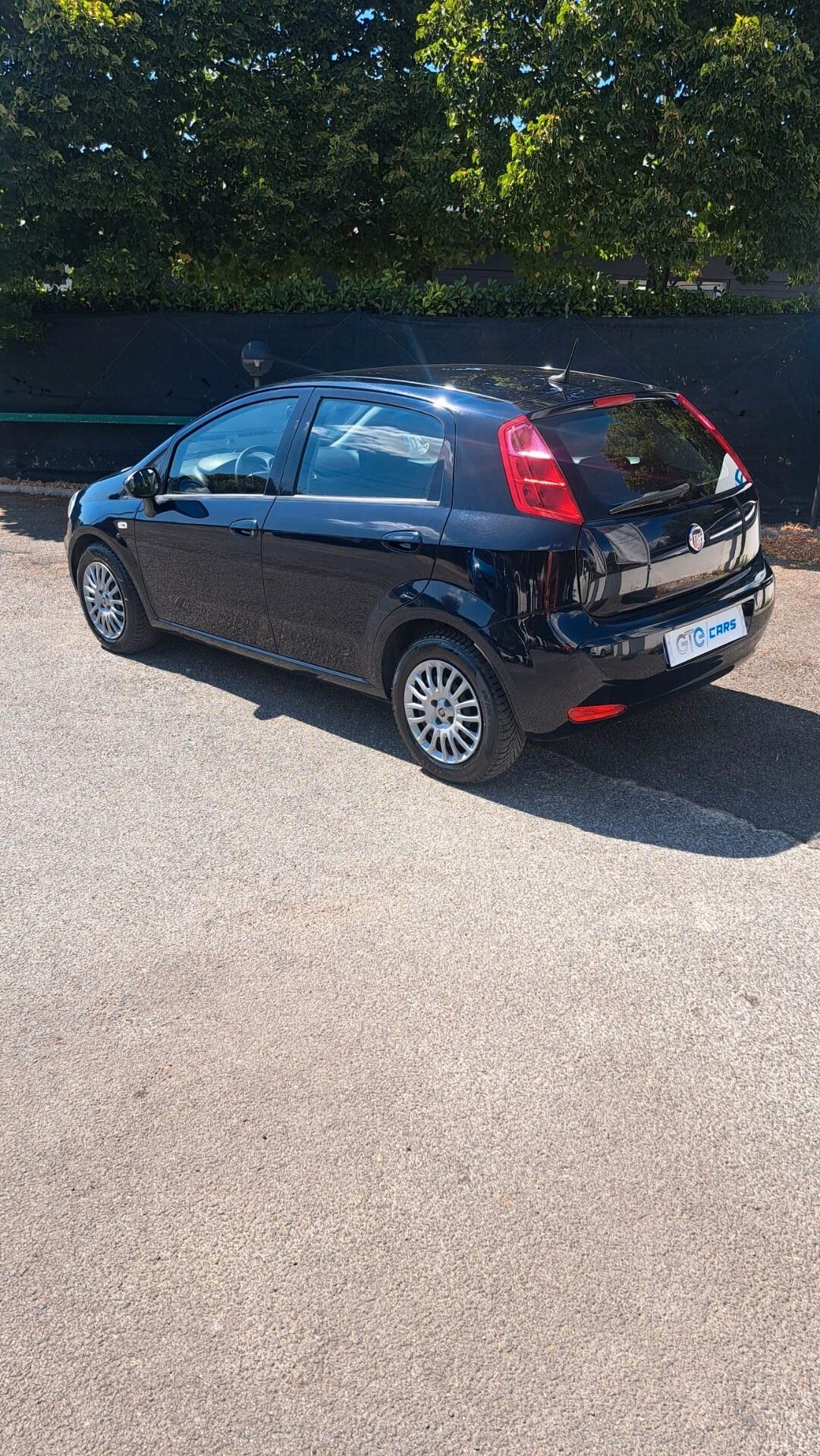 Fiat Punto 1.3 MJT II - 2018 - 52.300 km