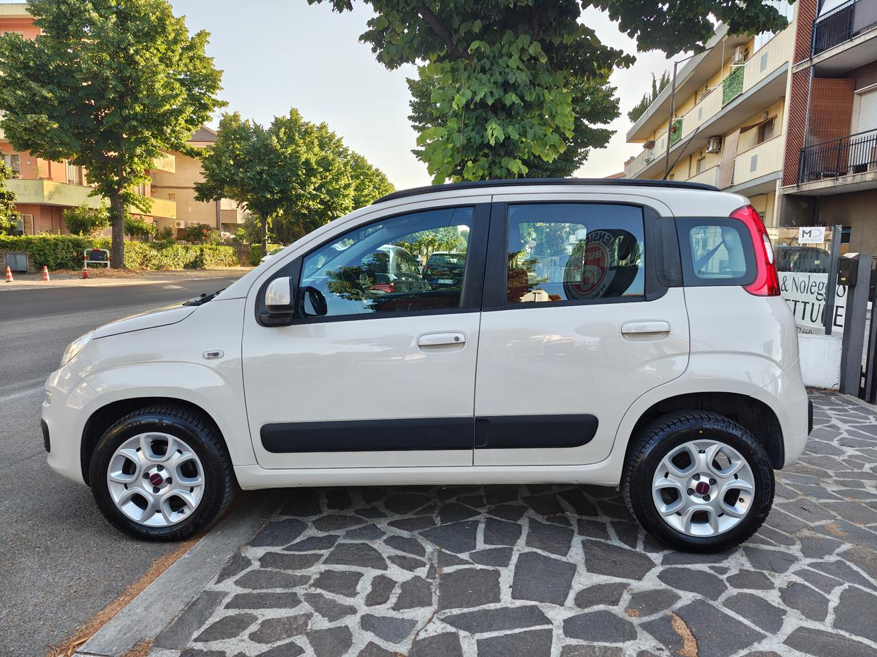 Fiat Panda 0.9 TwinAir Turbo Natural Power Lounge