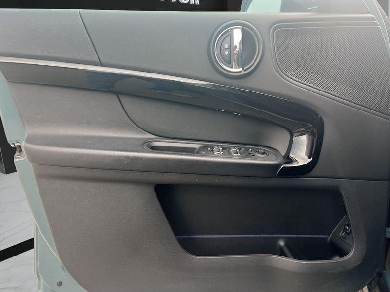MINI Countryman Cooper D Essential automatica