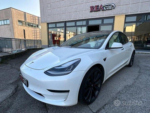 TESLA Model 3 - 2020