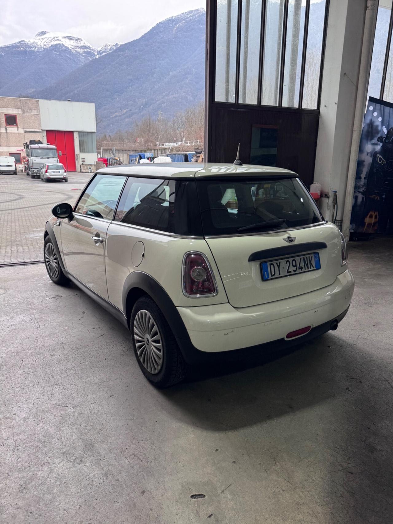 Mini Cooper 1.4 benzina Ray