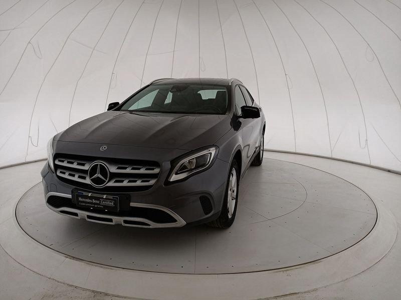 Mercedes-Benz GLA GLA-X156 2017 220 d Sport 4matic 170cv auto