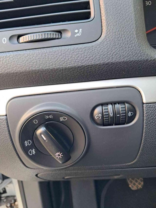 VOLKSWAGEN Golf 1.6 5p. Comfortline ok neopatentati