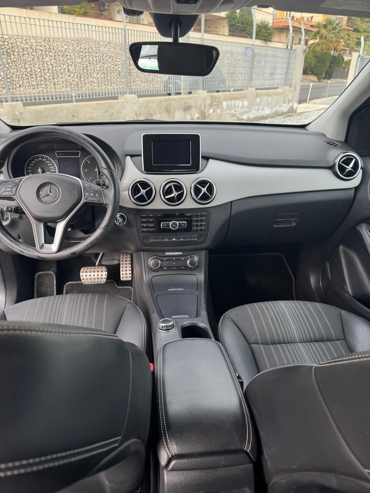 Mercedes-benz B 180 B 180 CDI Automatic Premium LUSSO