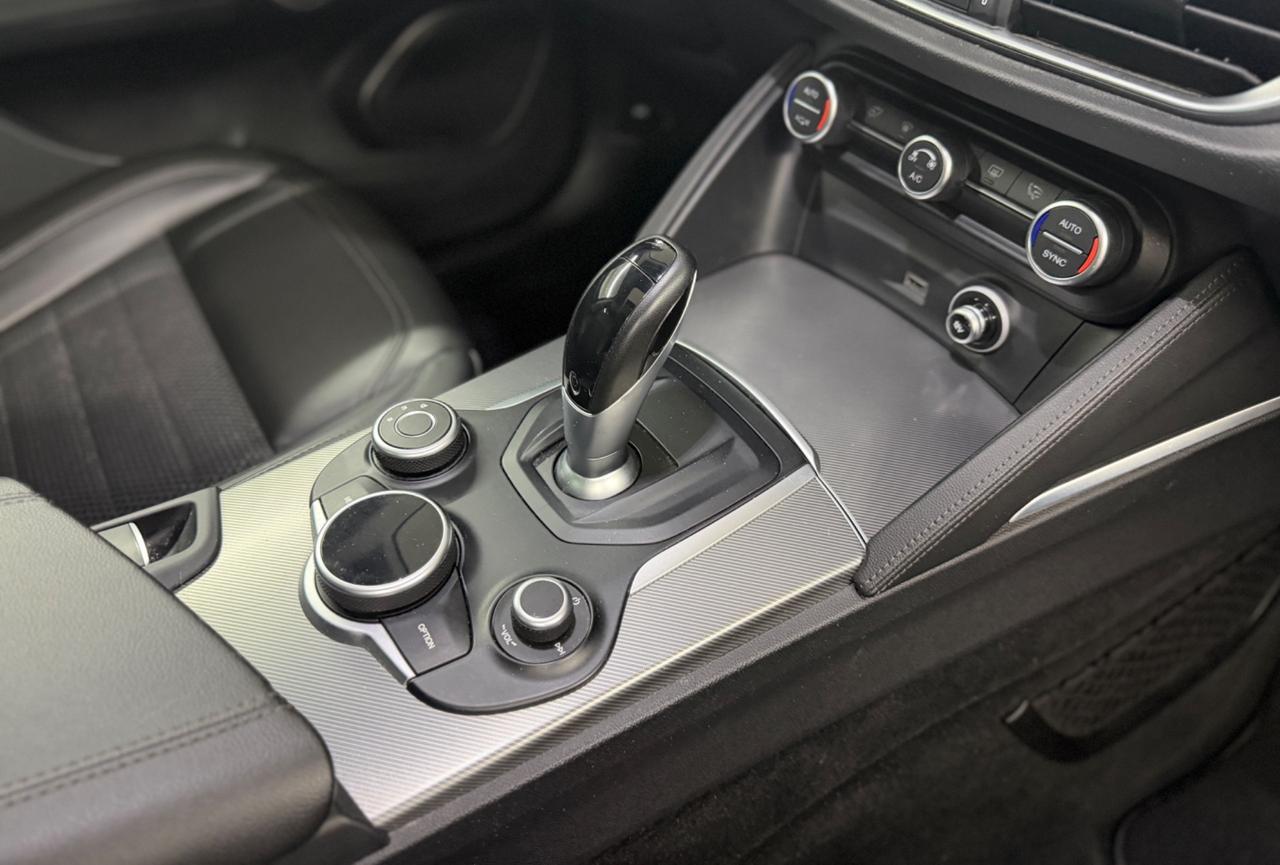 ALFA ROMEO STELVIO (anno 2018)