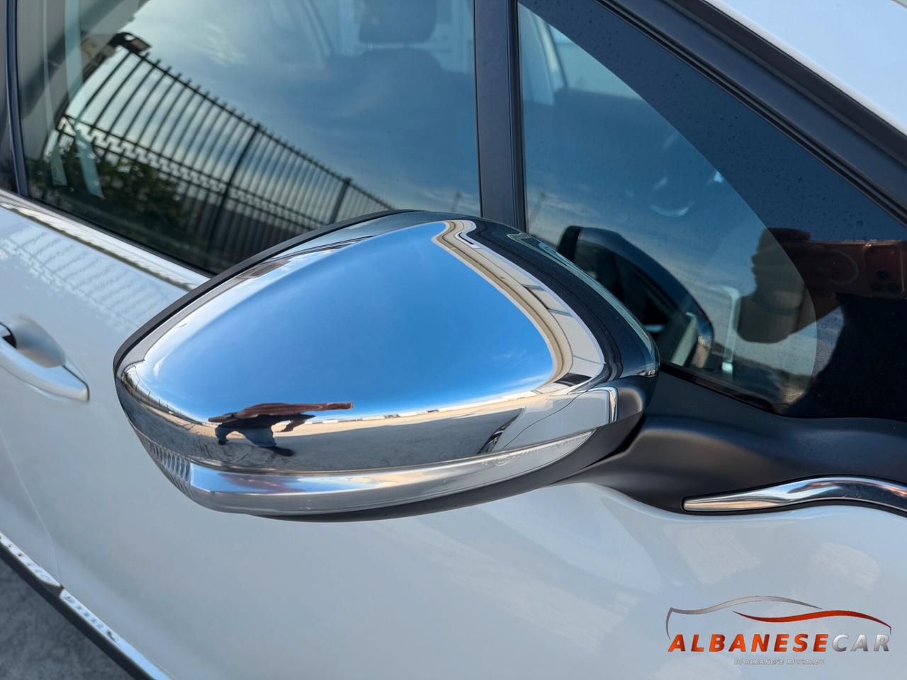 Peugeot 2008 1.6 e-HDi 115 CV Allure/TETTO PANORAMICO