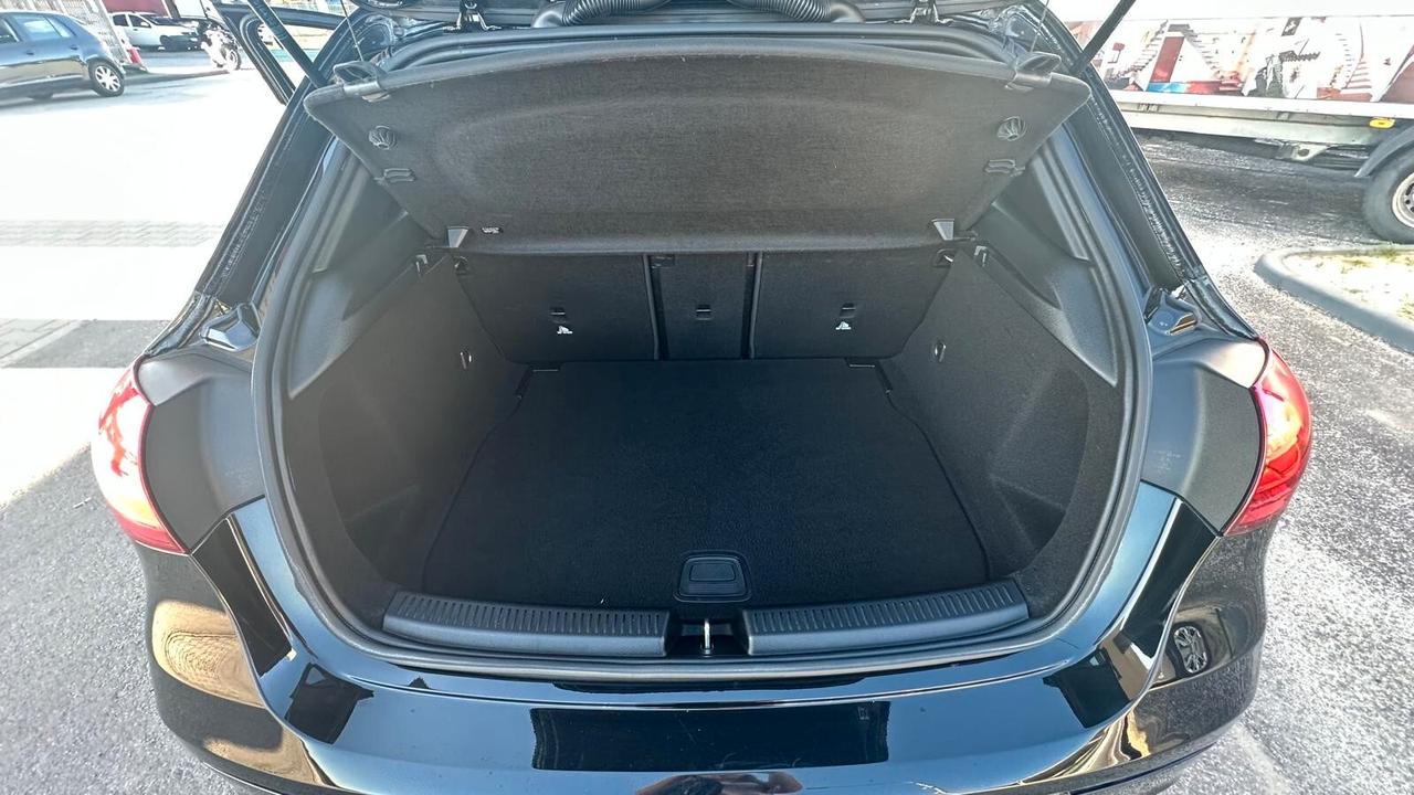 Mercedes-benz A 180 d Automatic AMG Line Premium Plus