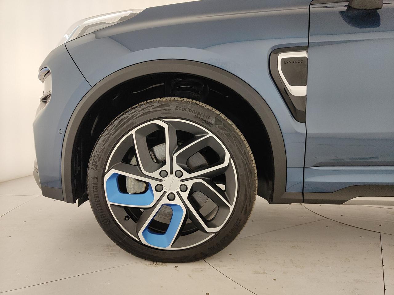 LYNK&CO 01 1.5 td phev auto