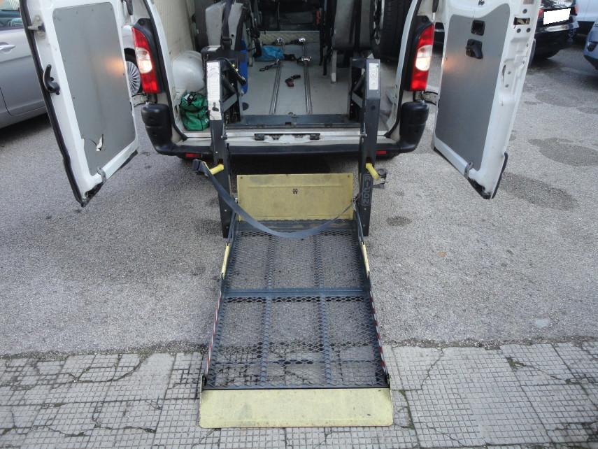 RENAULT Master 2.5 dci TRASPORTO DISABILI